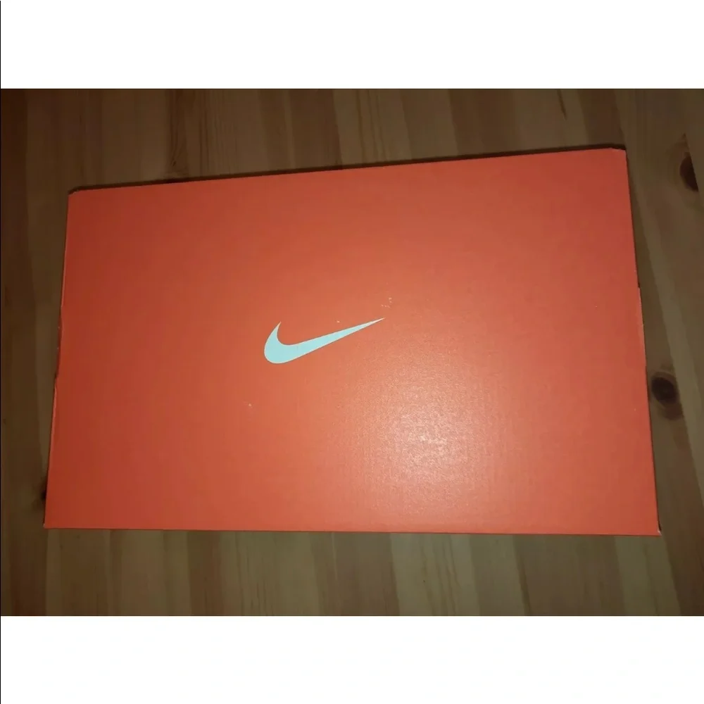 NWT Nike Mercurial Vapor 13 Pro FG Soccer Cleats‎